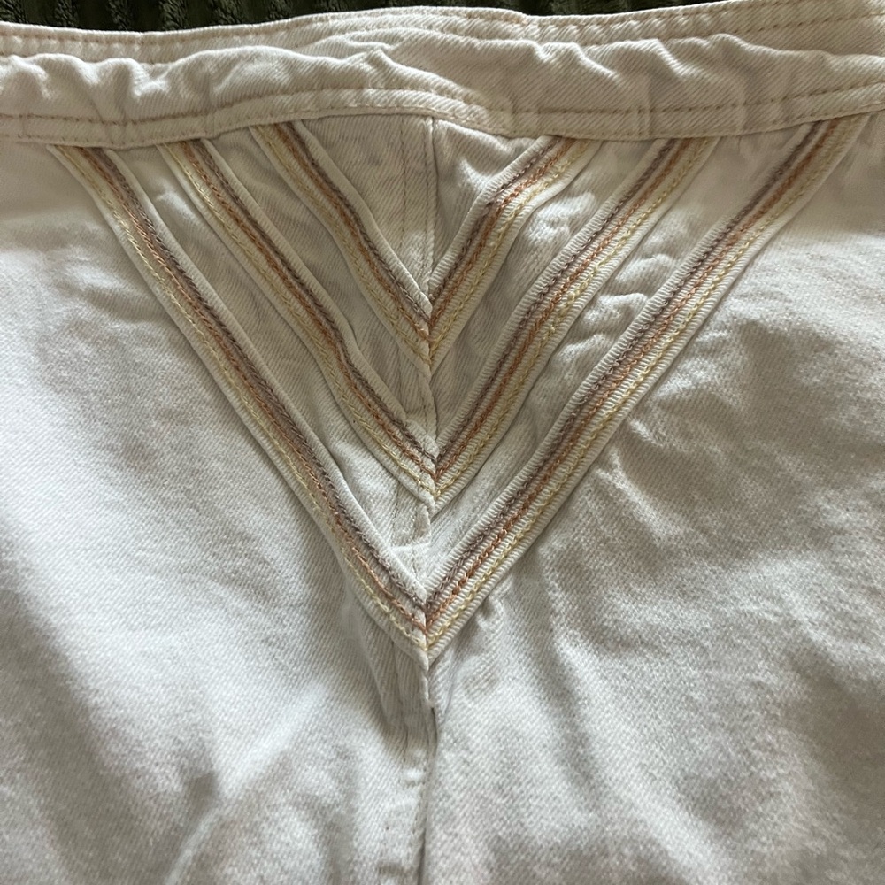 wide leg jeans with stitched detail comfy flattering fit- some stretch - Picture 5 of 5